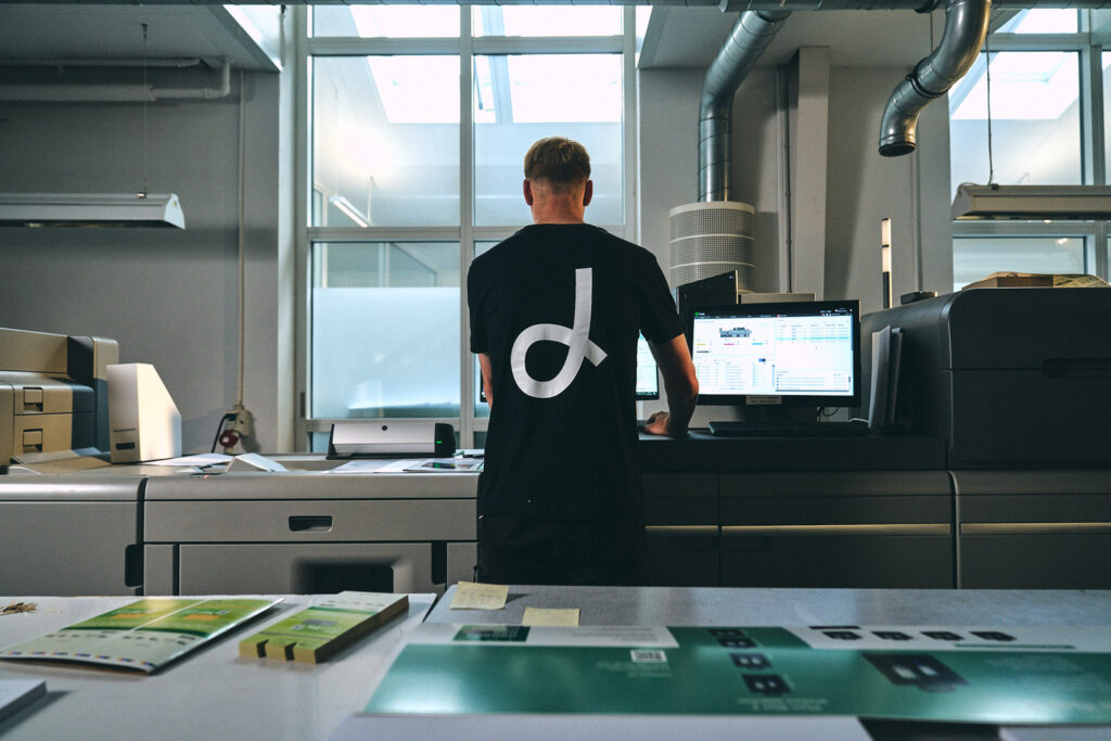 Digitaltryk af mindre oplag på trykkeriet DESLERS